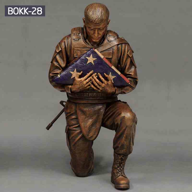 Hot Cast Ingenious Bronze Kneeling Soldier Statue for Sale BOKK-28