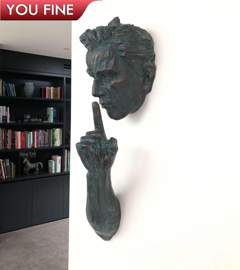 Popular Bronze Wall Man Sculpture of Matteo Pugliese Feedback