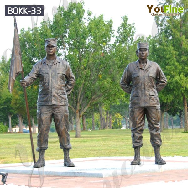 Outdoor Bronze Military Base Man And Woman Soldiers Sculpture Supplier