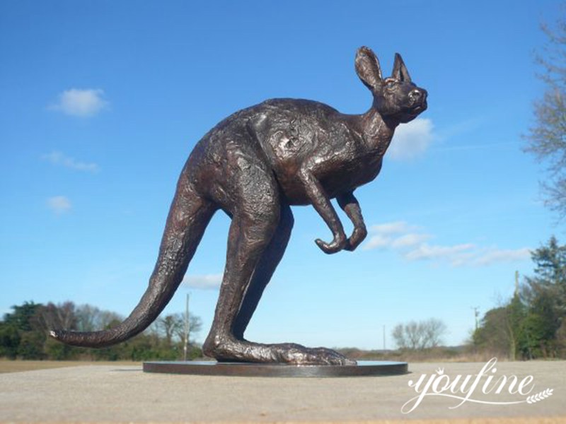 Outdoor-life-size-kangaroo-statue