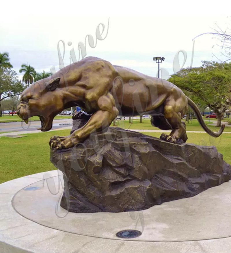 bronze leopard statue for park decor-YouFine Sculpture